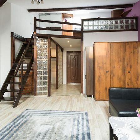 Gorgeous Loft In Perfect Location! Apartment Krakow Bagian luar foto
