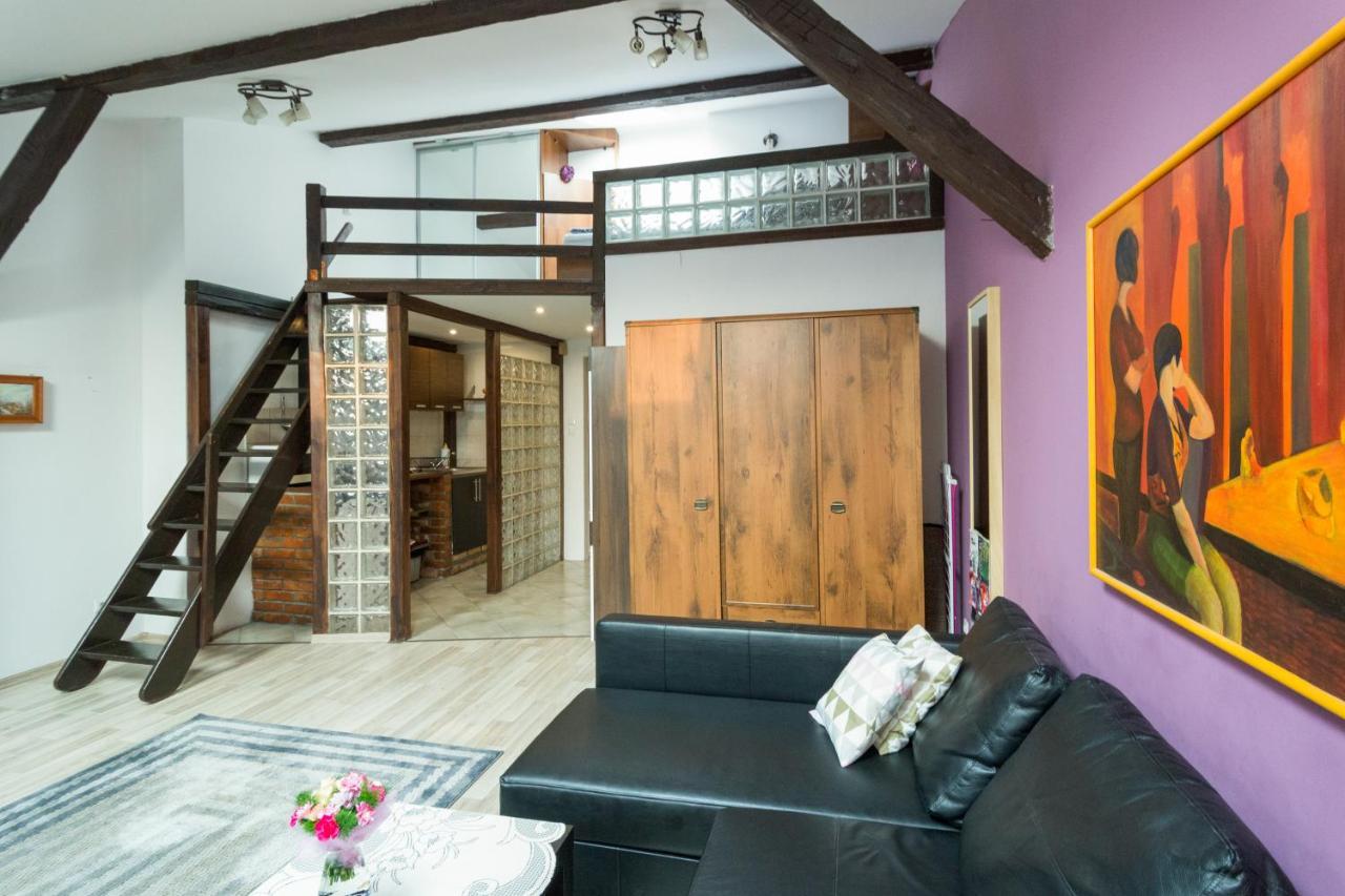 Gorgeous Loft In Perfect Location! Apartment Krakow Bagian luar foto