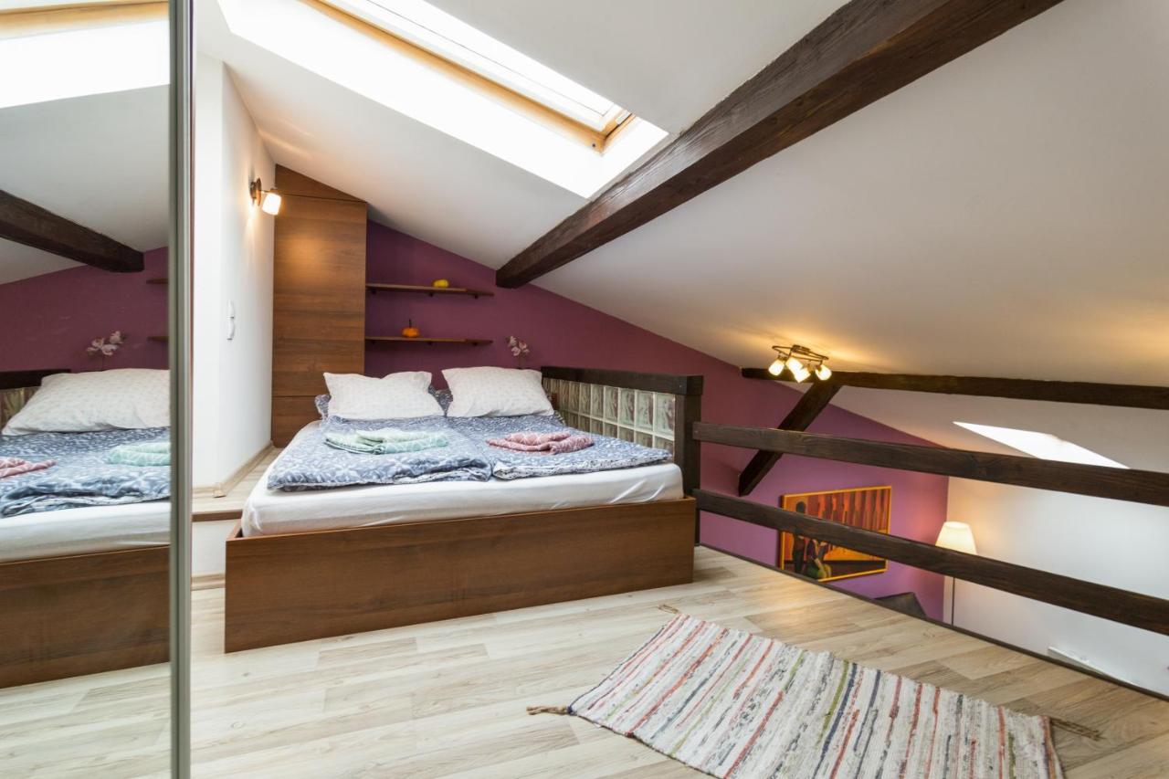 Gorgeous Loft In Perfect Location! Apartment Krakow Bagian luar foto