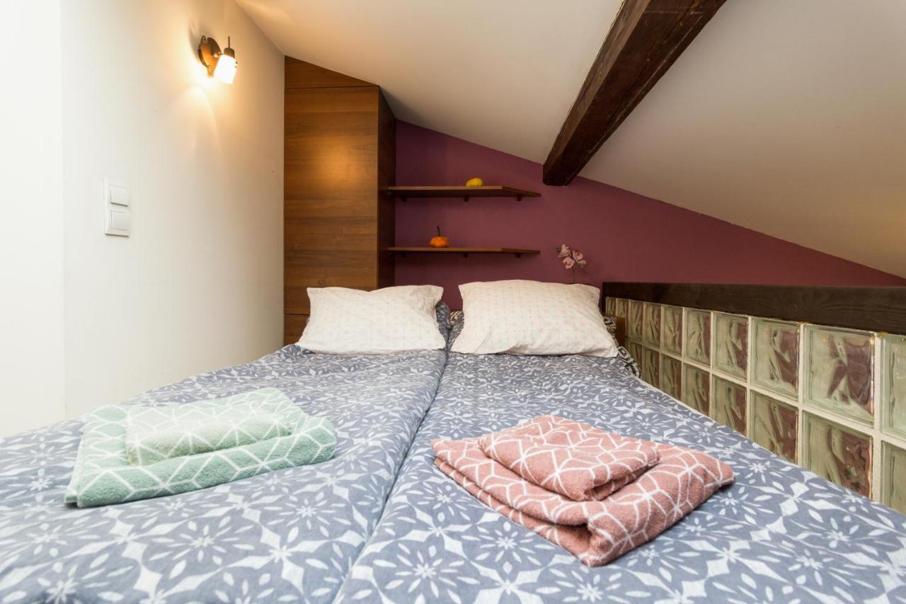 Gorgeous Loft In Perfect Location! Apartment Krakow Bagian luar foto